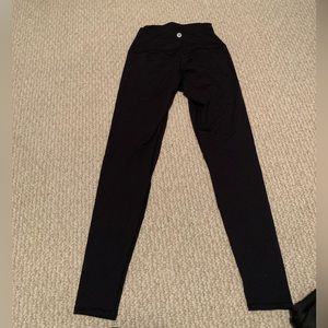 New lulu-lemon size small wrong size for girlfriend never used